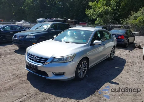 2013 Honda Accord Sport z USA, uszkodzony, nr VIN 1HGCR2F54DA035501